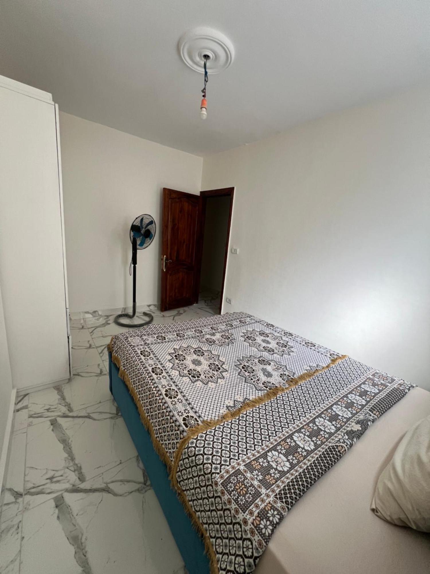 Next To The Sea In Miami Apartment